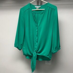 Peter Nygard Green Blouse with Tie Front